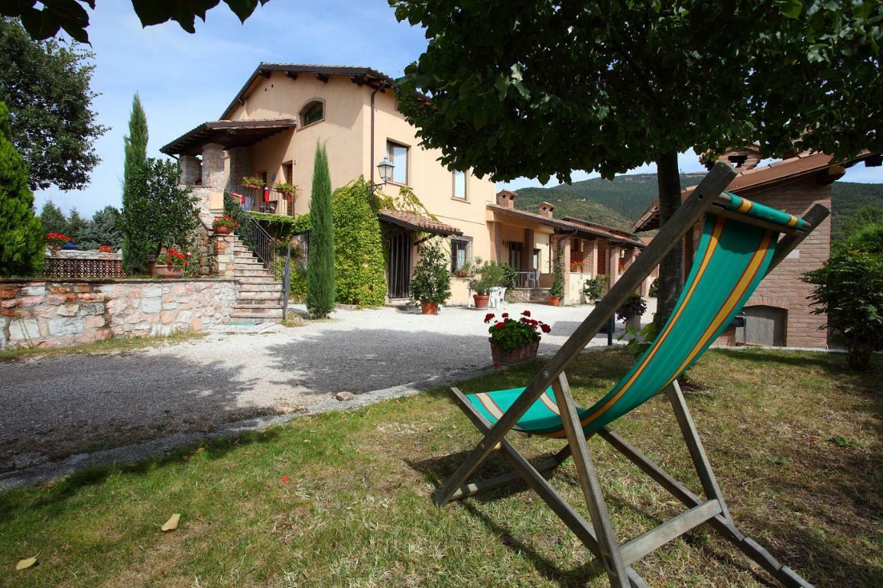 Residenza Le Querce Trilocale Villa Fossato di Vico Exterior photo