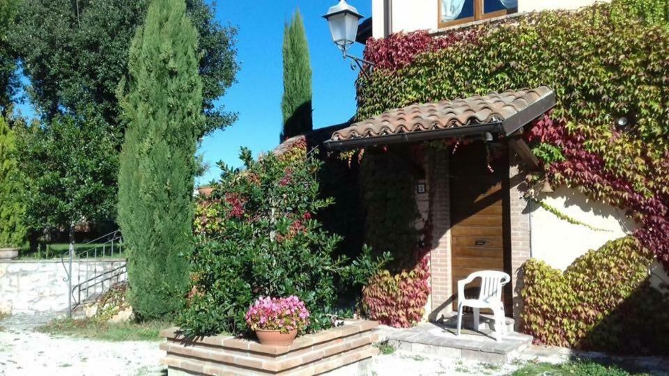 Residenza Le Querce Trilocale Villa Fossato di Vico Exterior photo